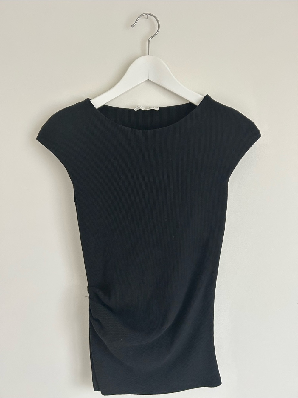Zara Women's Black Ribbed Round Neck Cap Sleeve Pullover Top Size M